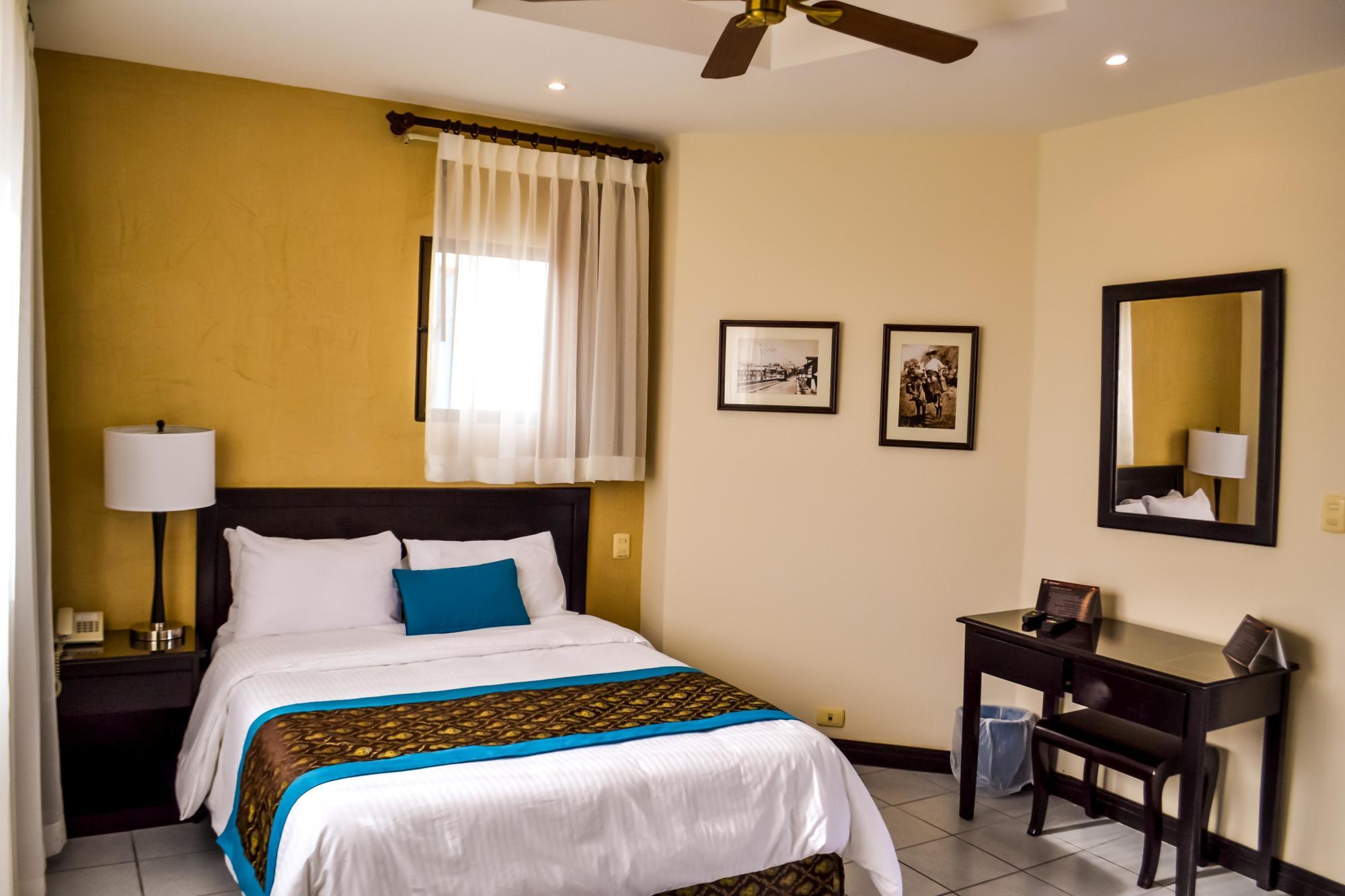 Hotel Colonial