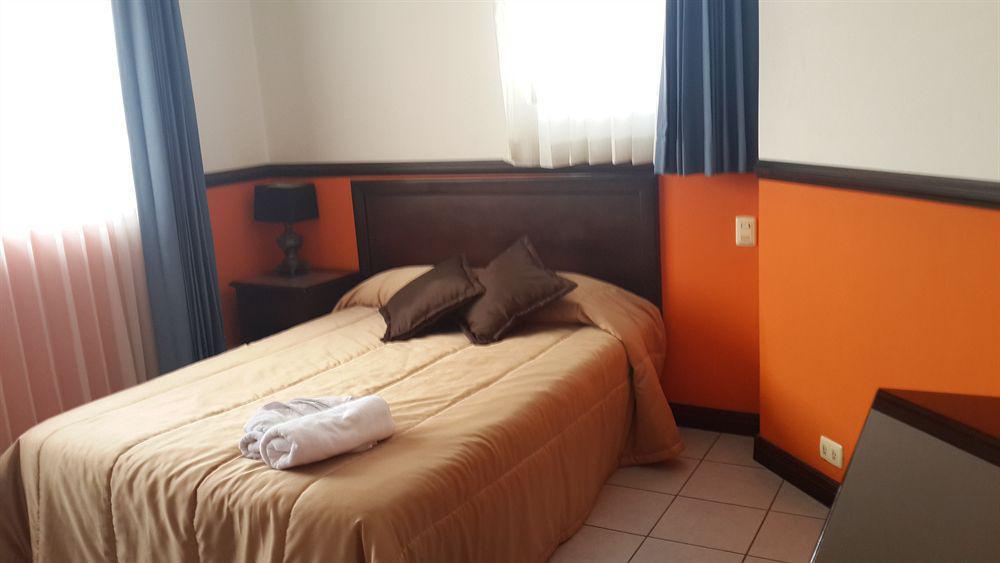 Hotel Colonial 3*