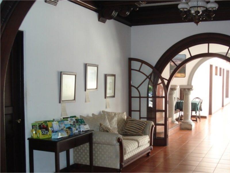 Hotel Colonial